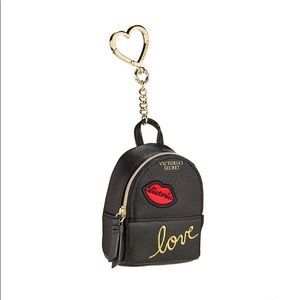 *NWT* VS Backpack Keychain